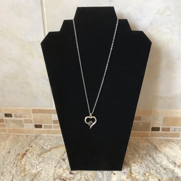 ❤️ Pet Lover Necklace Silver Tone Heart Paw Print - Picture 2 of 7